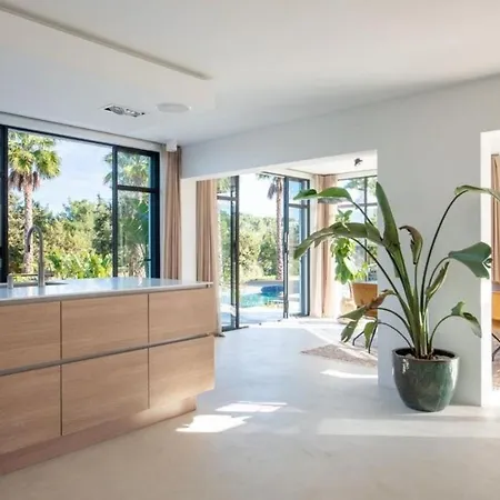 Close To The Sea With Private Pool And Bbq * Marbella
